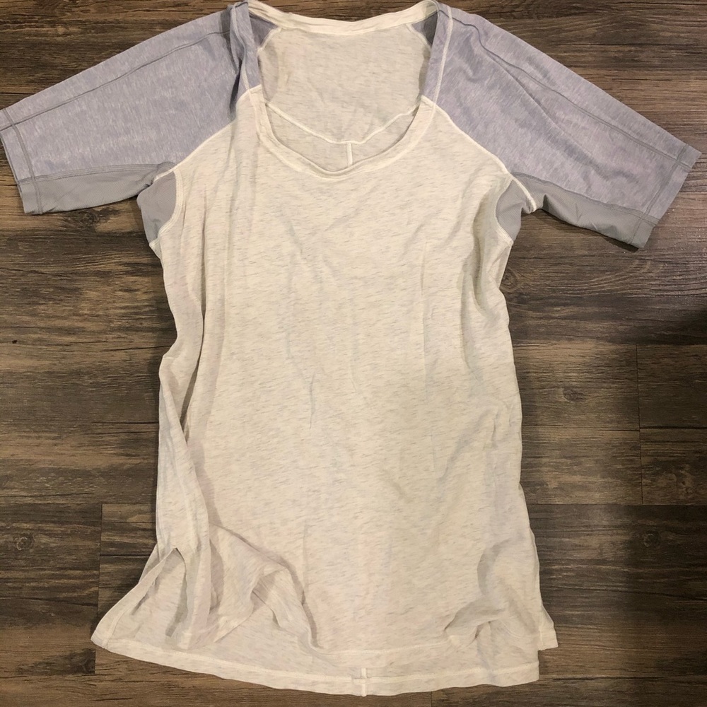 Lululemon Tee!